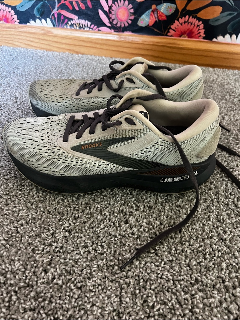 Brooks Adrenaline GTS 24 Women’s Shoes